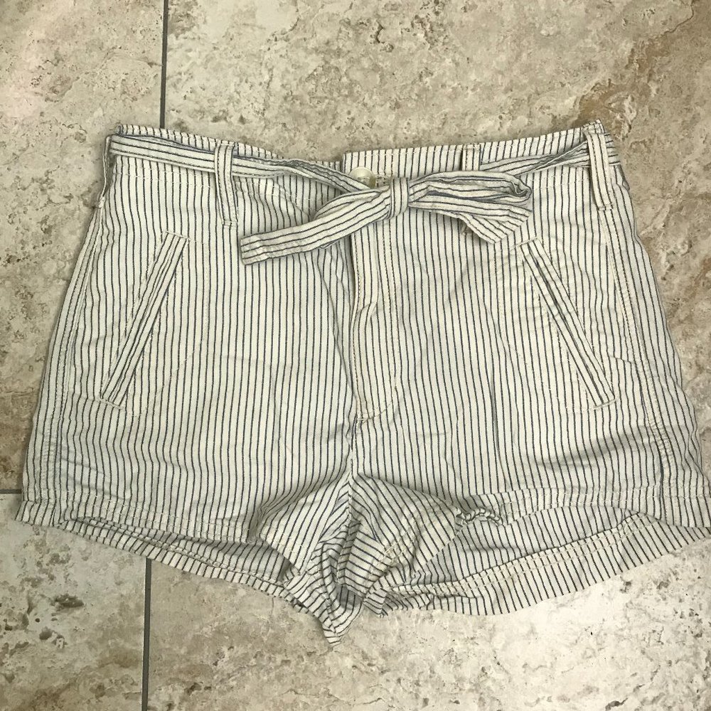 Women's American Eagle High Waisted Shorts